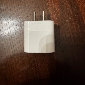 Apple White Compact Charger for Cell Phones